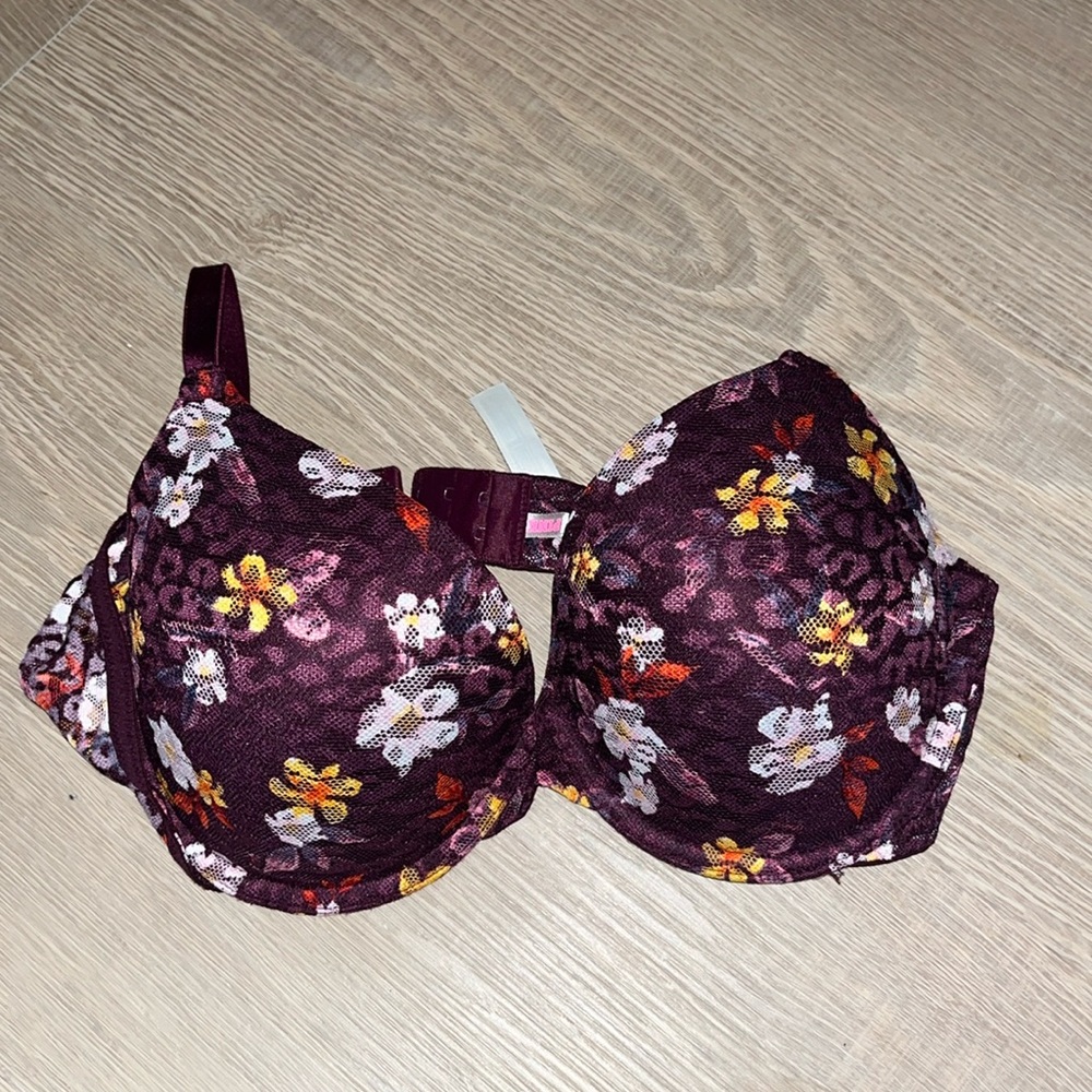Victoria’s Secret push-up bra 36C